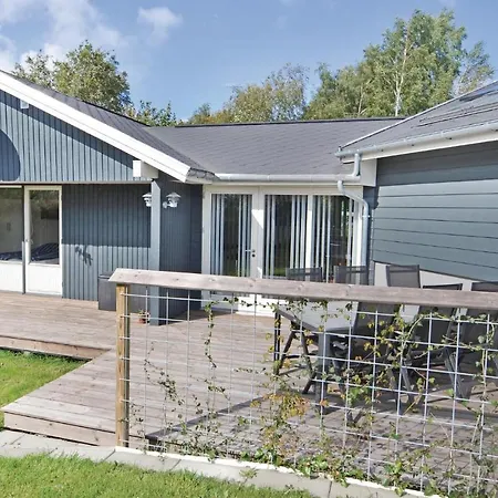 Nyaraló 3 Bedroom Cozy Home In Glesborg Glesborg